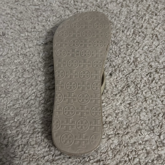 Brand new Tory Burch platform flip flops - Picture 3 of 5